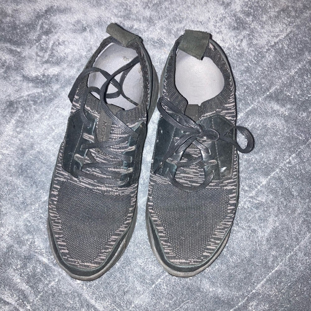 Non slip mozo work shoes